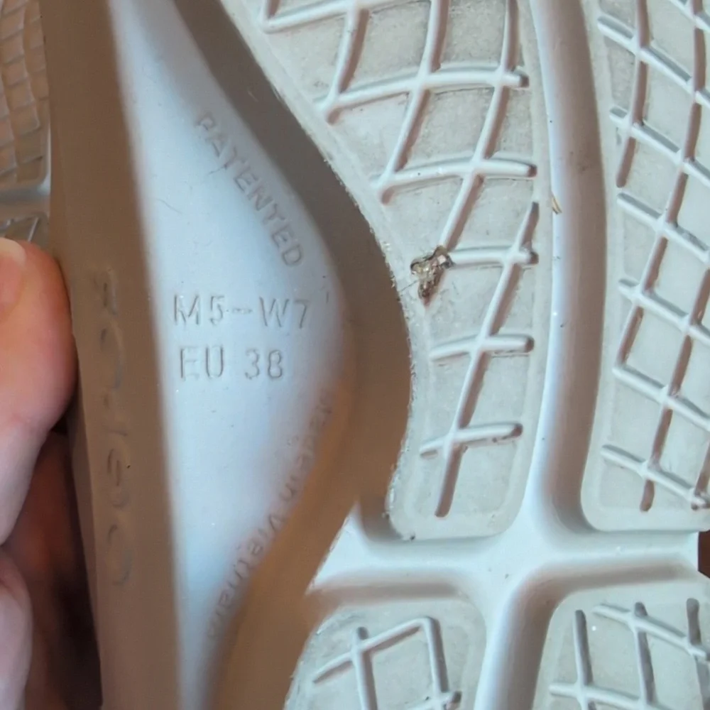 Oofos Grey Slides 7 - Picture 9 of 11